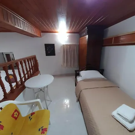 דירות Meyísti Areti'S House מראה חיצוני תמונה