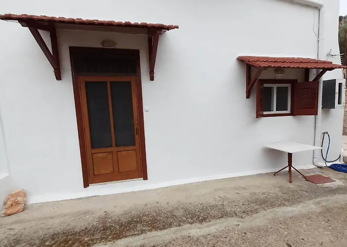 Areti\'S House